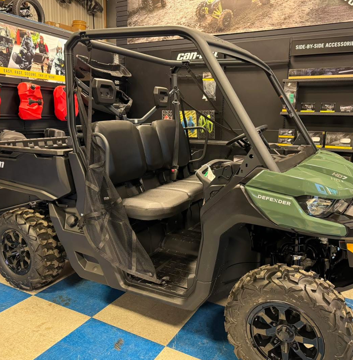 2025 Can-Am 8WSB DEFENDER DPS HD7