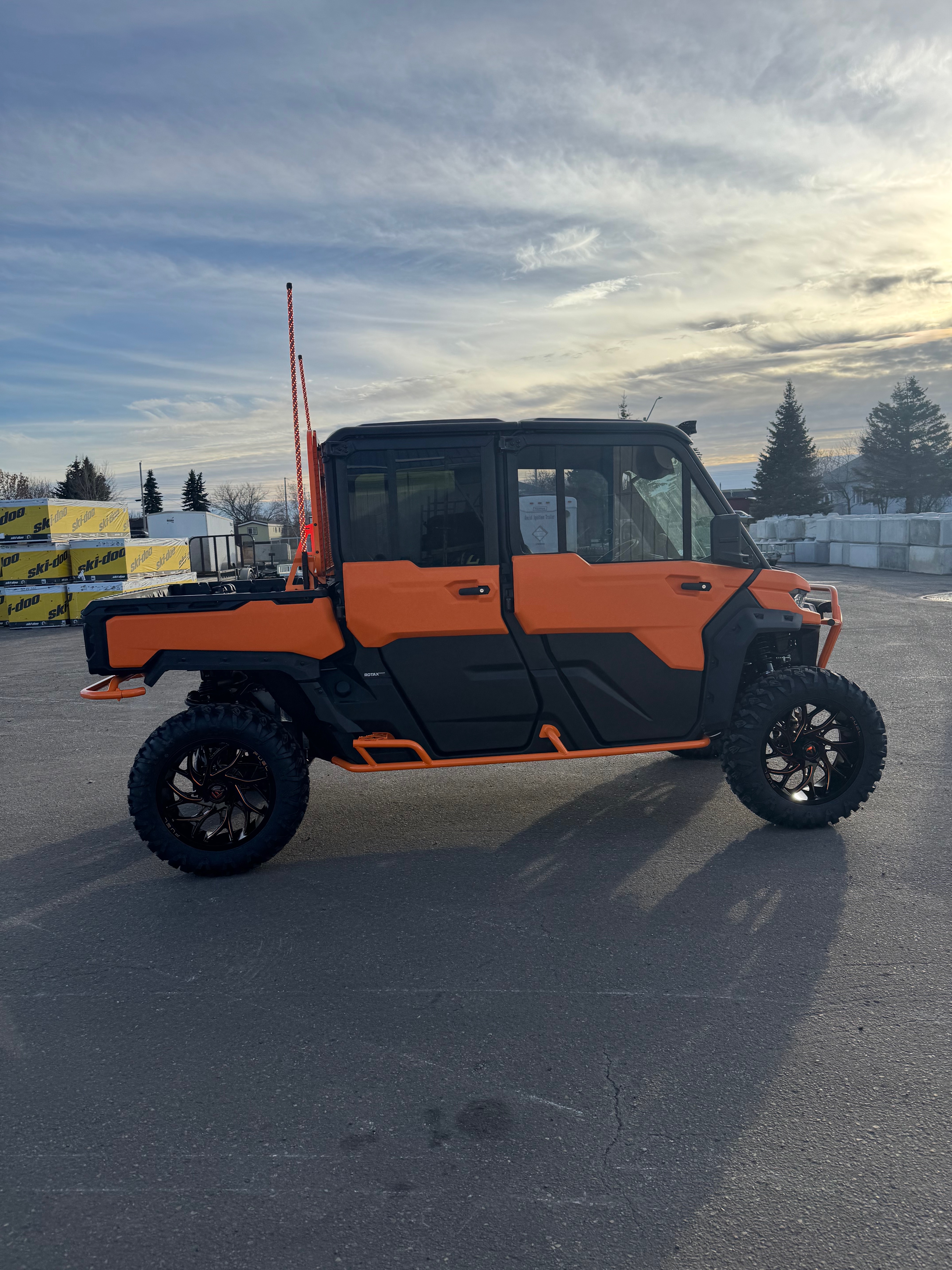 2025 Can-Am CUSTOM Defender Max Ltd - 6MSB - Photo 3