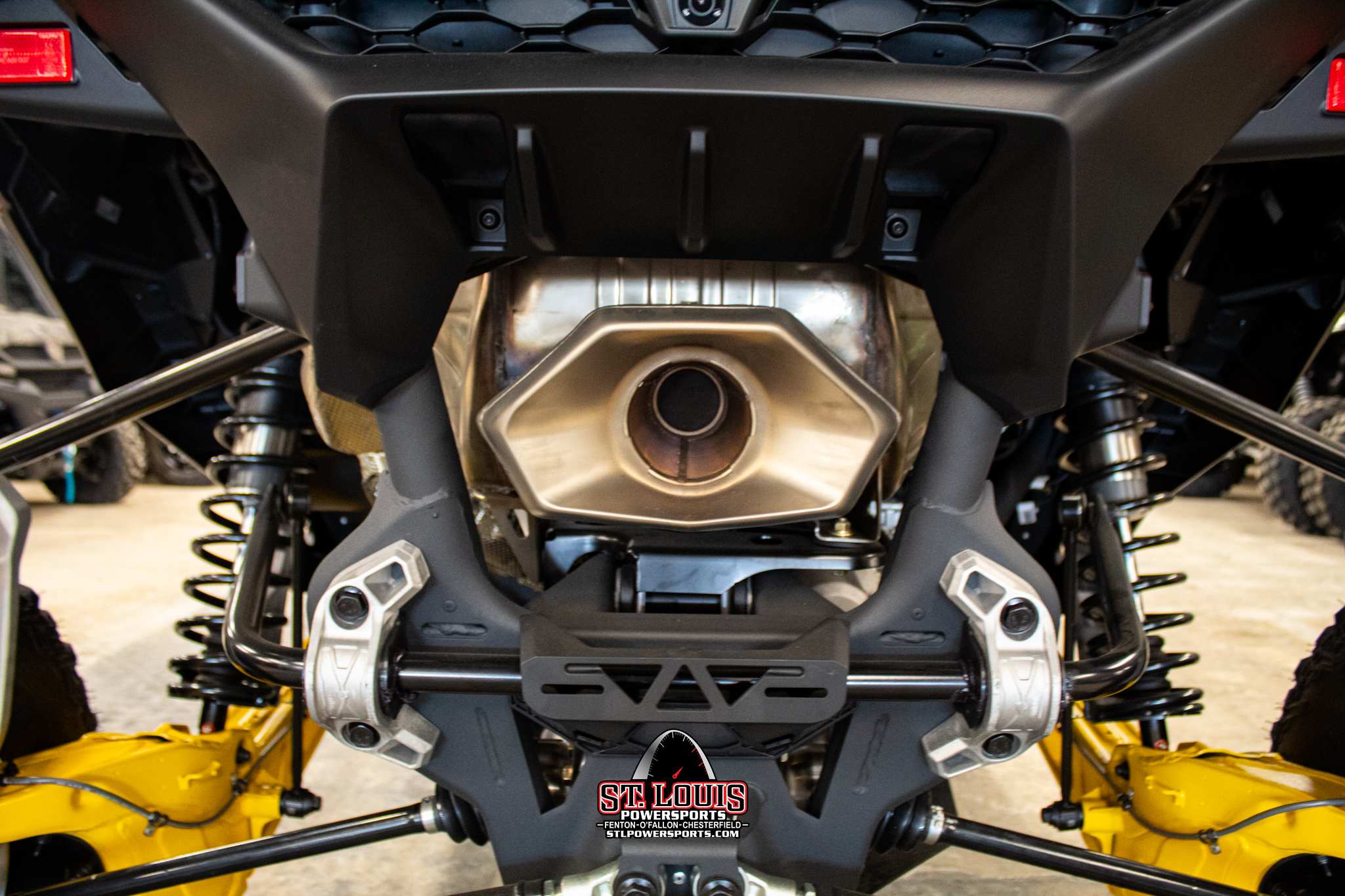 2024 Can-Am Maverick R X RS 999T DCT Black & Yellow - Photo 5