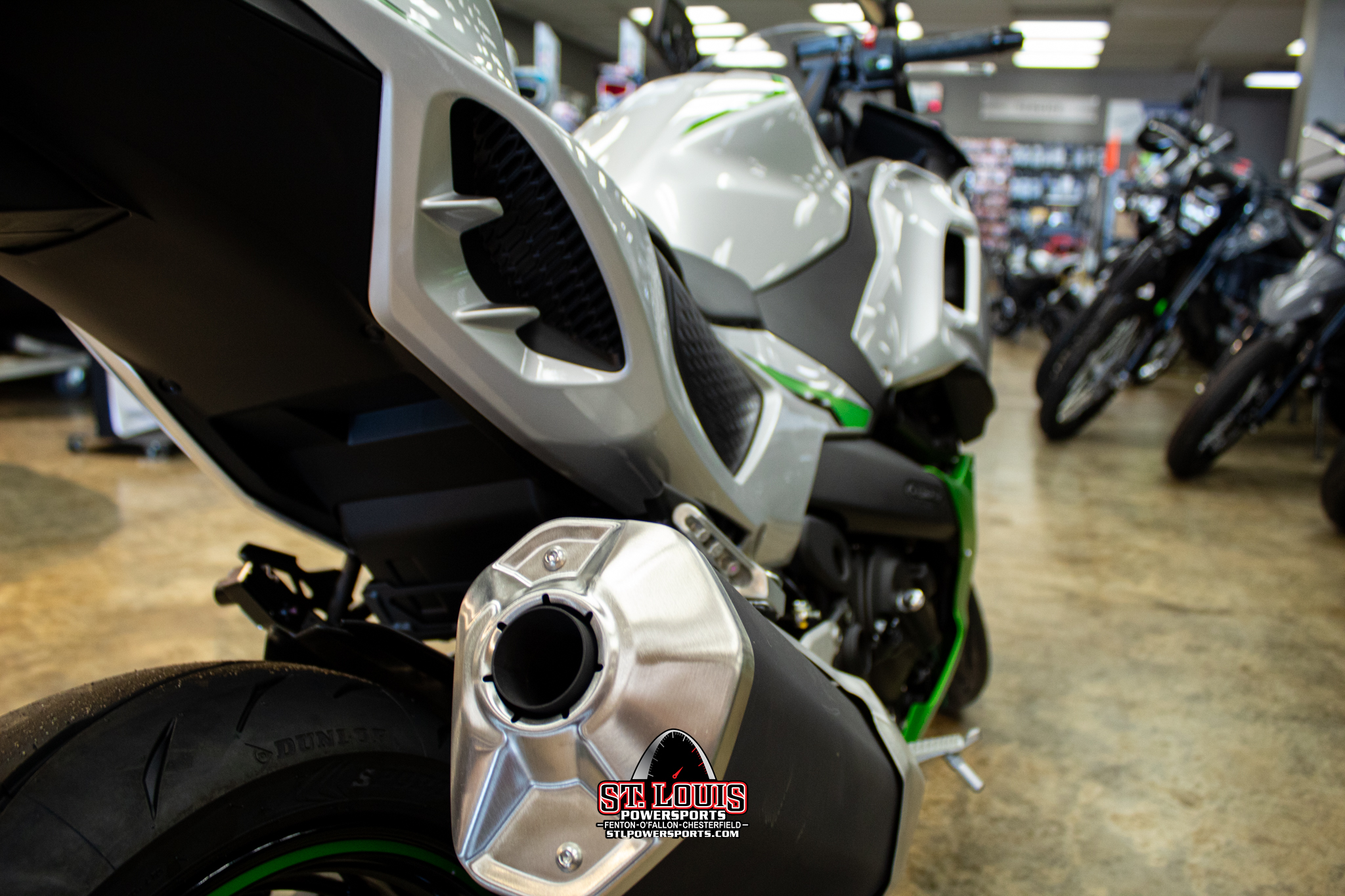 2024 Kawasaki Ninja® 7 Hybrid ABS - Photo 10