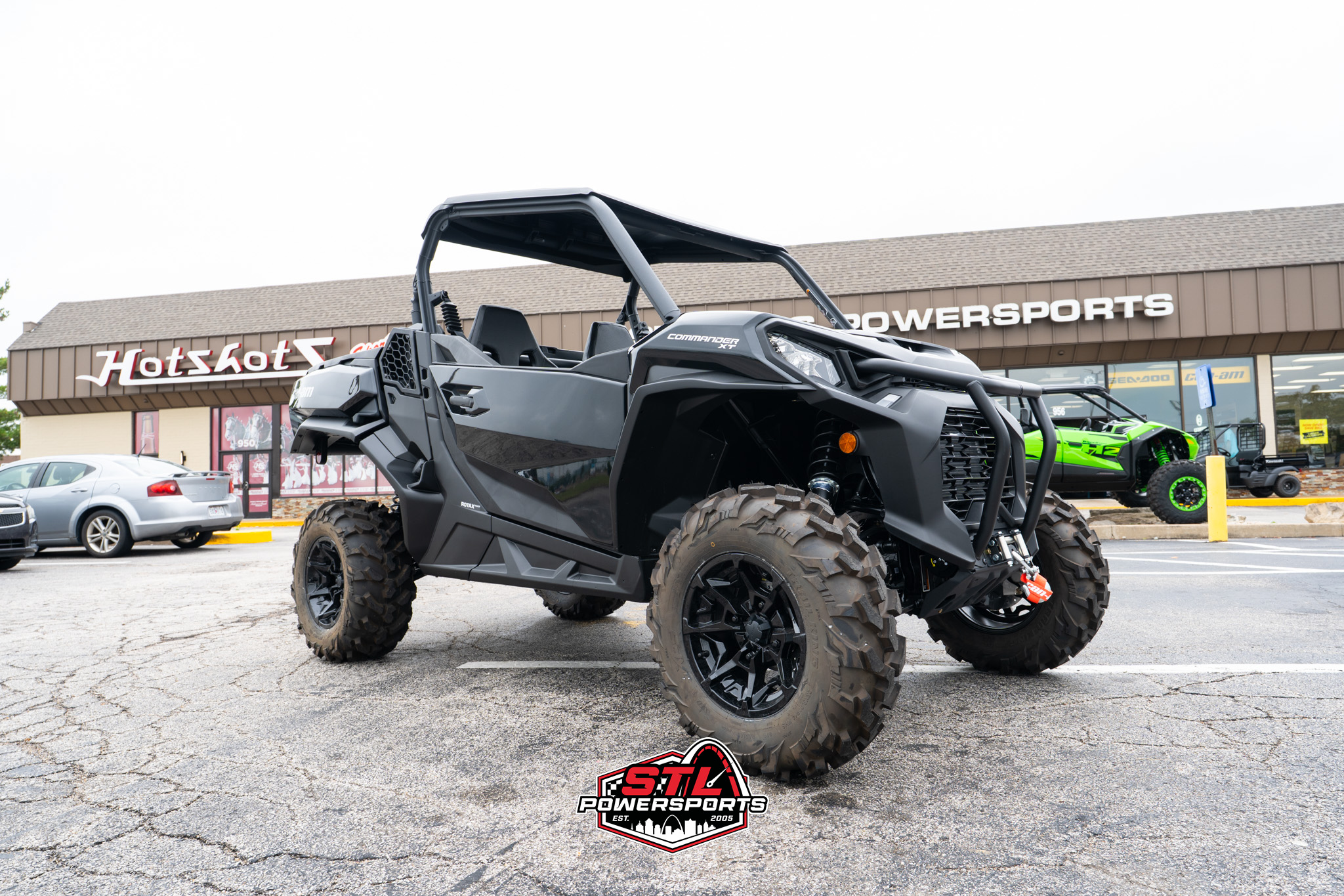 2025 Can-Am Commander XT 700