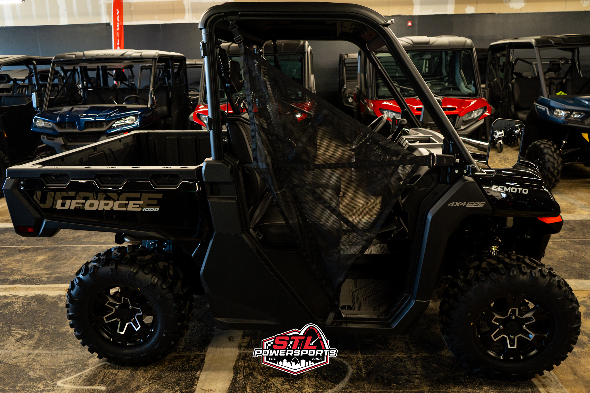 2025 CFMOTO UFORCE 1000 - Photo 6