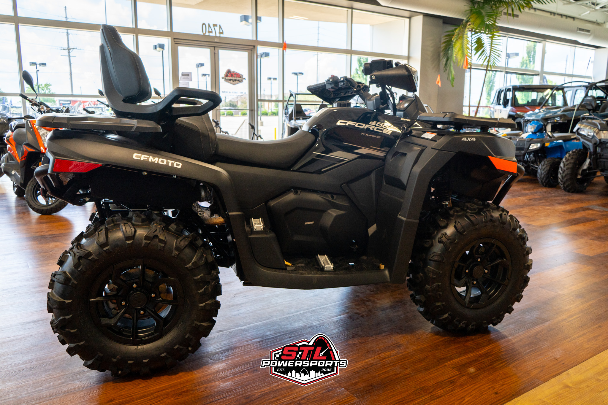 2025 CFMOTO CFORCE 600 Touring - Photo 7
