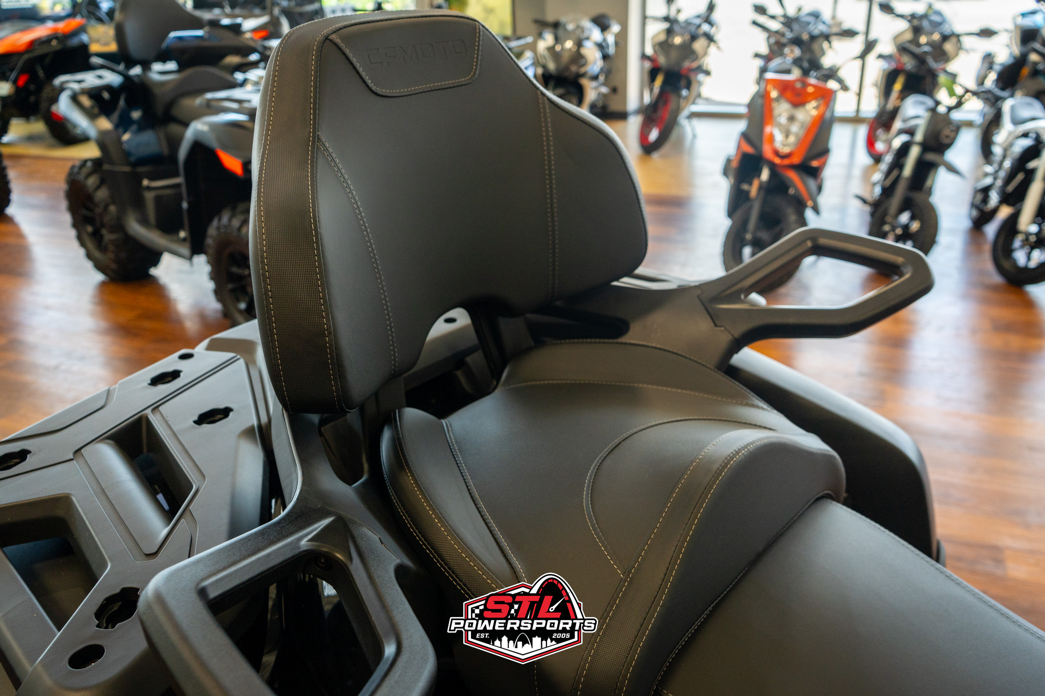2025 CFMOTO CFORCE 600 Touring - Photo 10