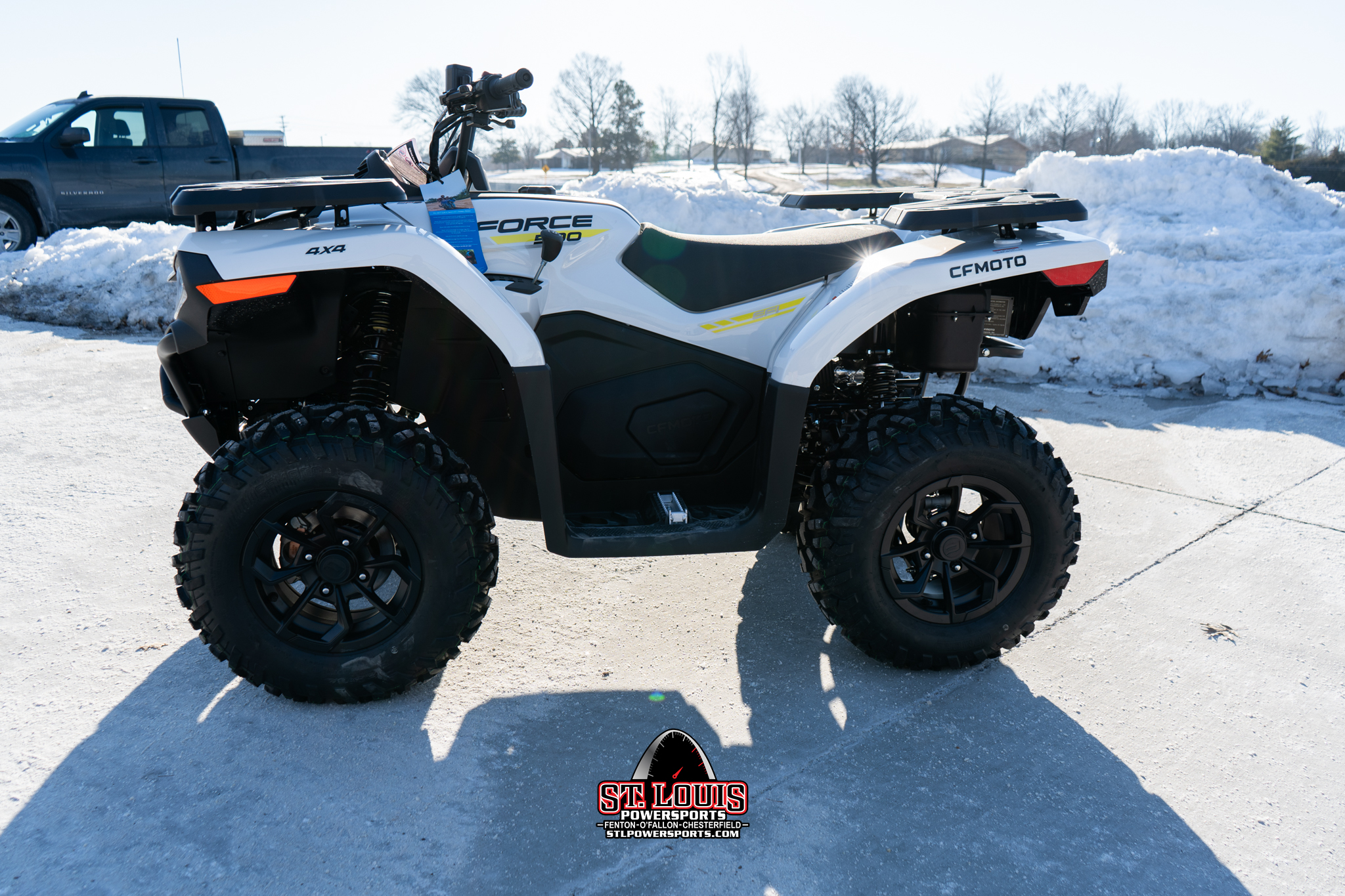 2025 CFMOTO CFORCE 500 - Photo 2
