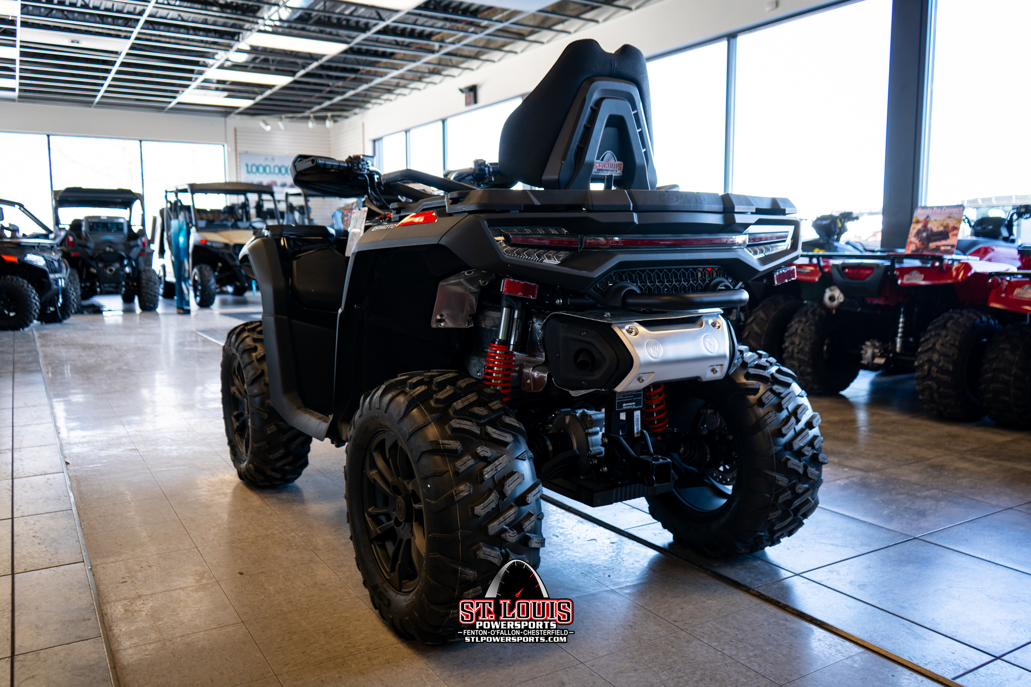 2025 CFMOTO CFORCE 1000 Touring - Photo 5