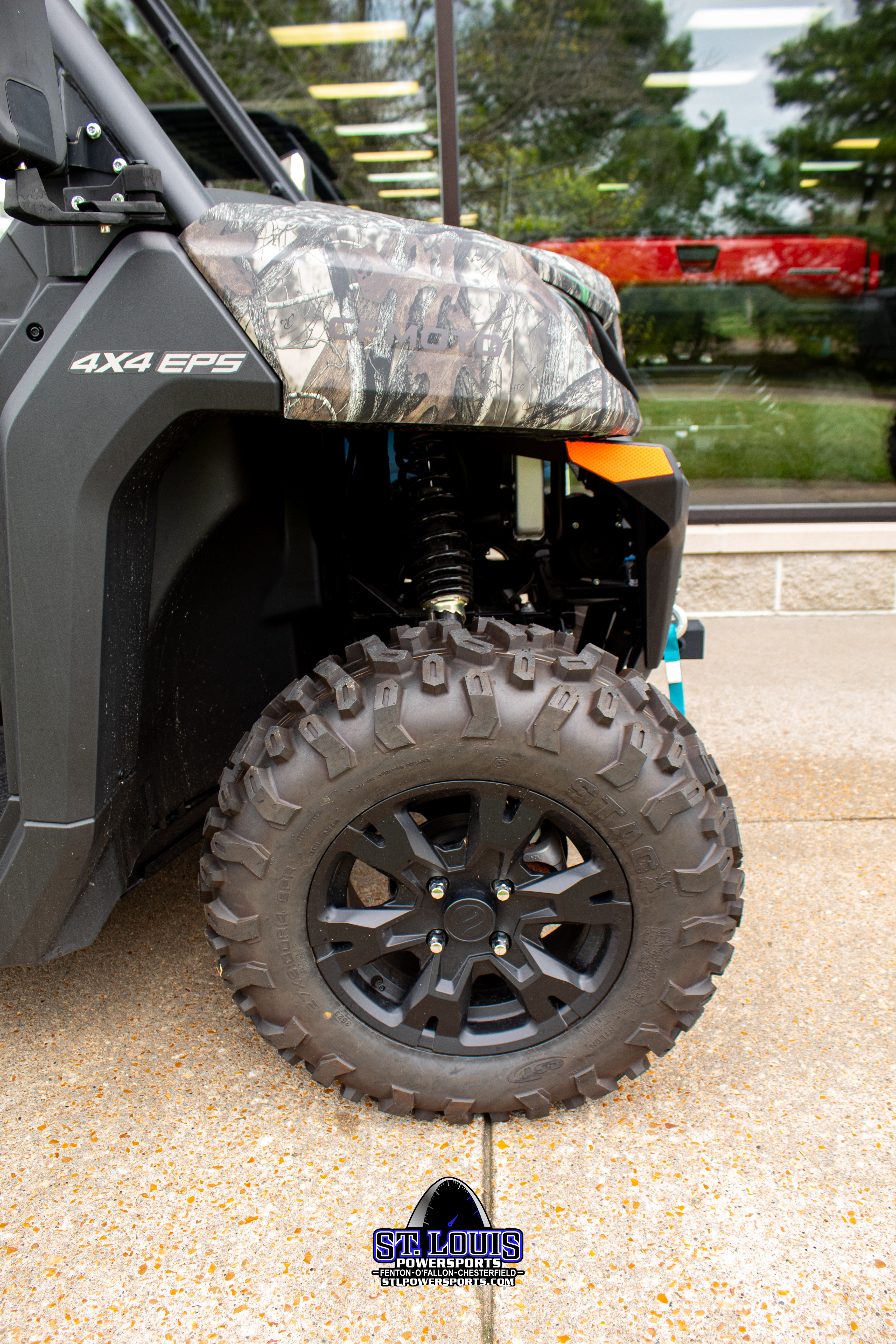 2025 CFMOTO UFORCE 1000 - Photo 4