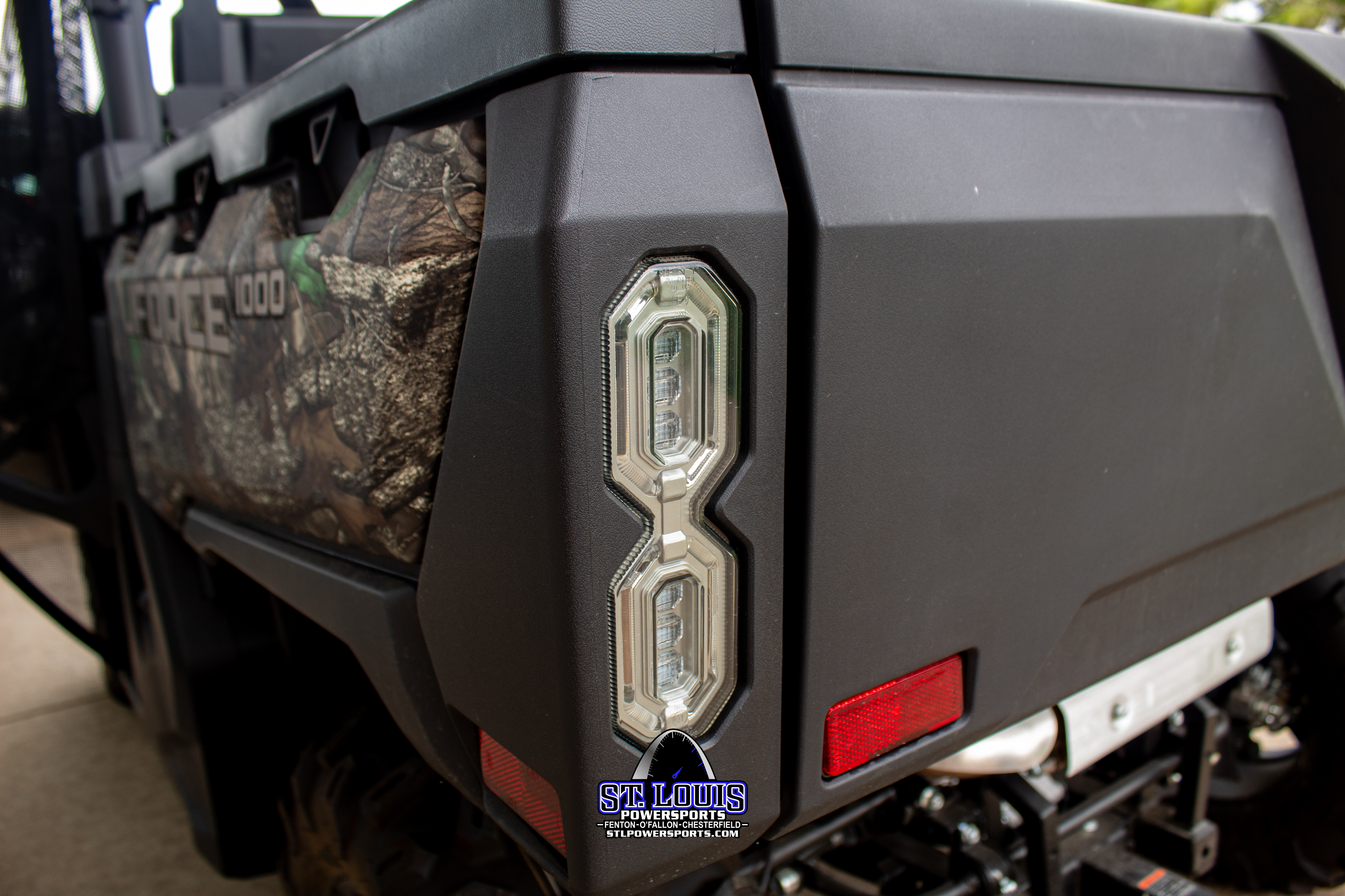 2025 CFMOTO UFORCE 1000 - Photo 11