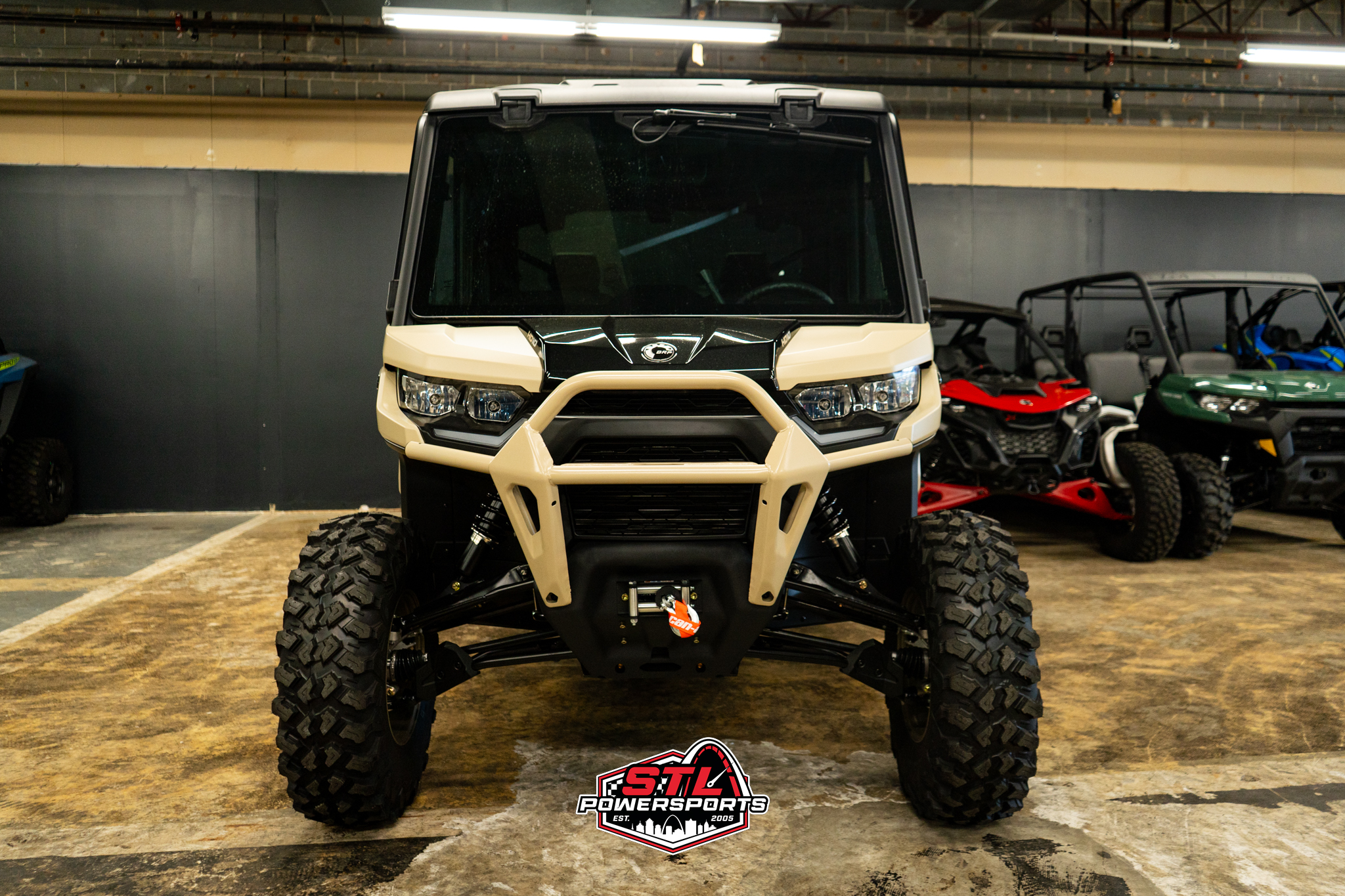 2025 Can-Am Defender MAX Limited HD10 - Photo 2
