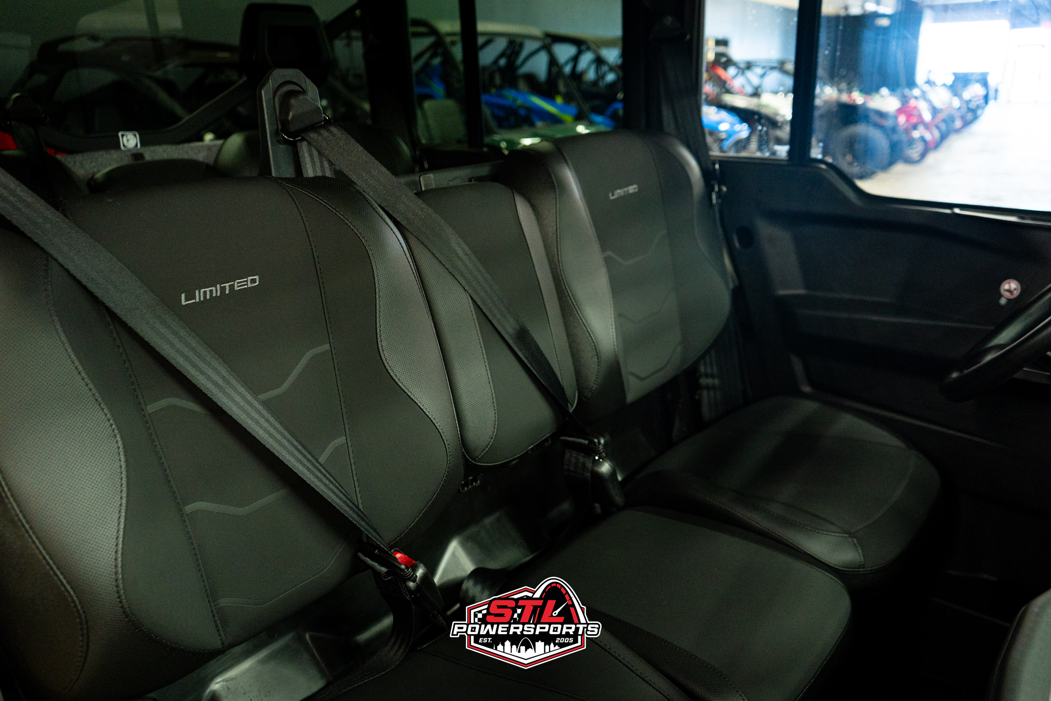 2025 Can-Am Defender MAX Limited HD10 - Photo 11