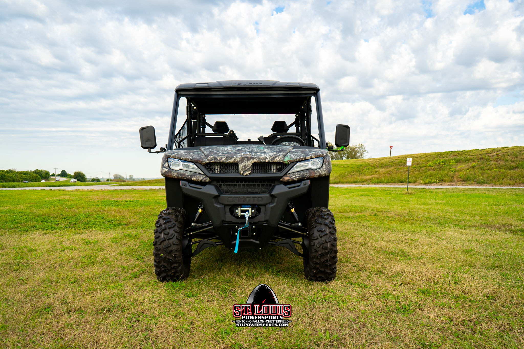 2025 CFMOTO UFORCE 1000 XL - Photo 2