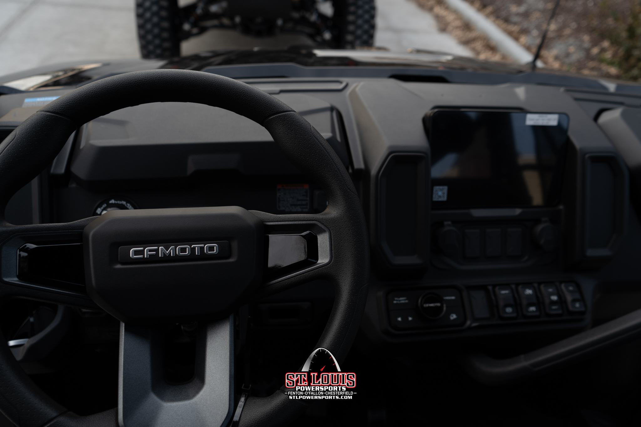 2025 CFMOTO UFORCE U10 Pro - Photo 11