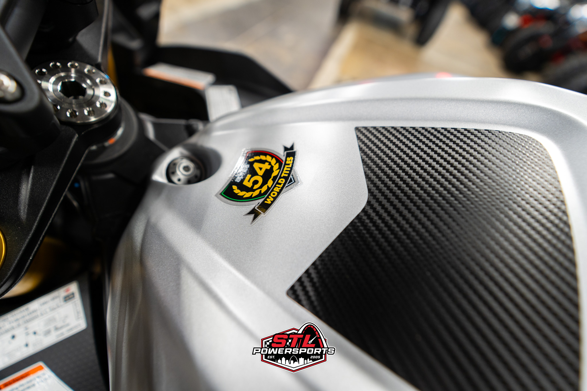 2026 Aprilia Tuono V4 1100 - Photo 10