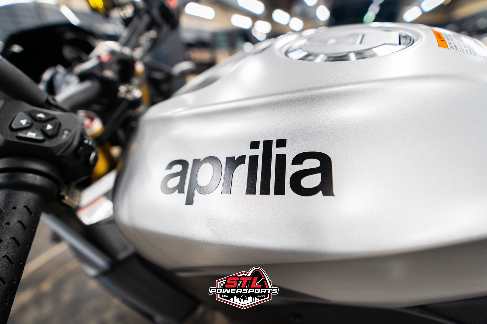 2026 Aprilia Tuono V4 1100 - Photo 11