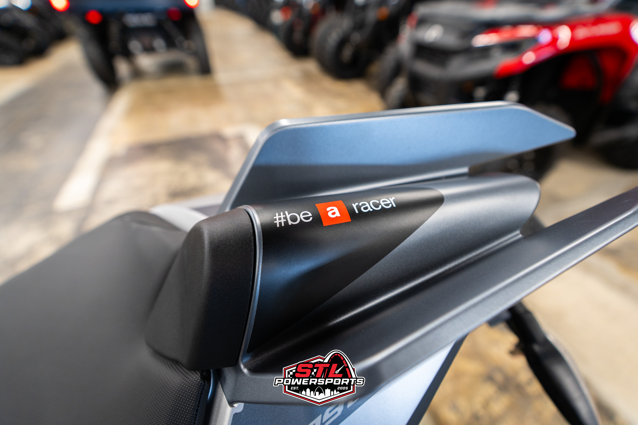 2026 Aprilia Tuono V4 1100 - Photo 13