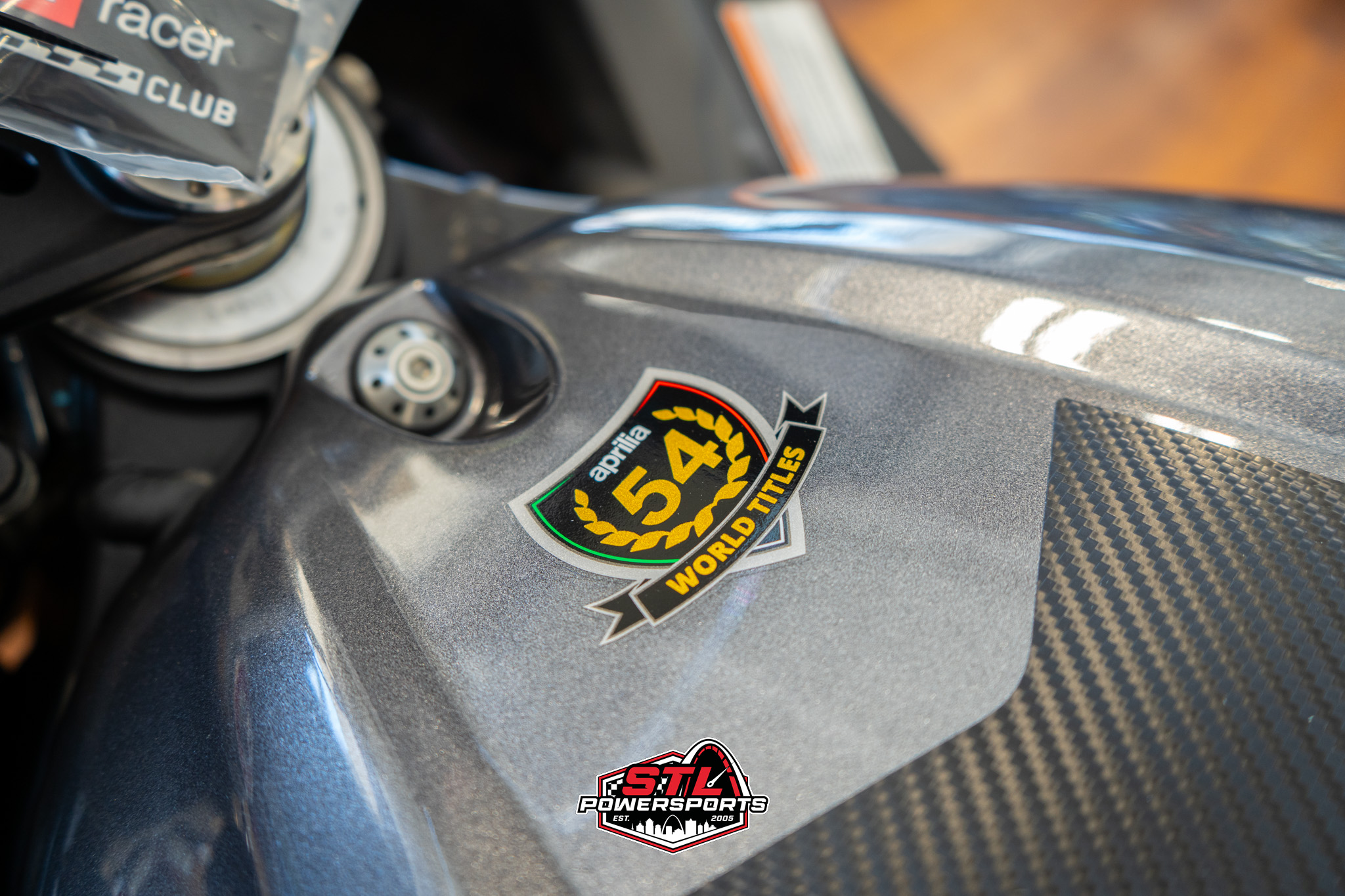 2026 Aprilia RSV4 1100 - Photo 14
