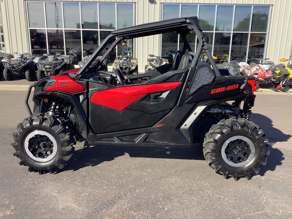 2024 Can-Am Maverick trail dps 1000