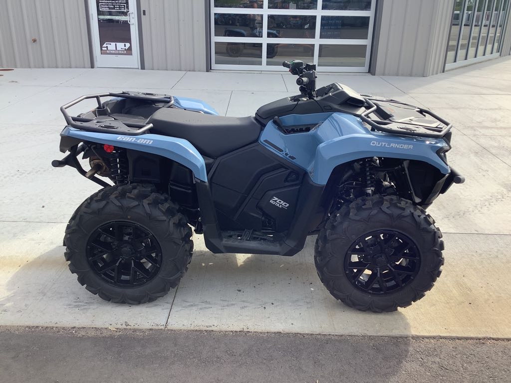 2025 Can-Am Outlander XT 700 - Photo 6