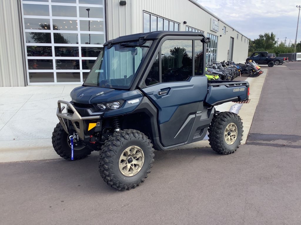 2025 Can-Am Defender Limited HD10