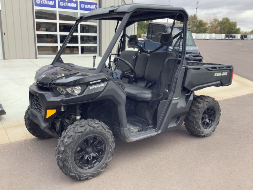2024 Can-Am Defender DPS HD9