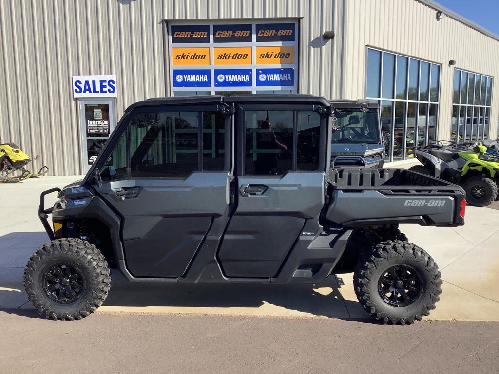 2024 Can-Am Defender MAX Limited HD10