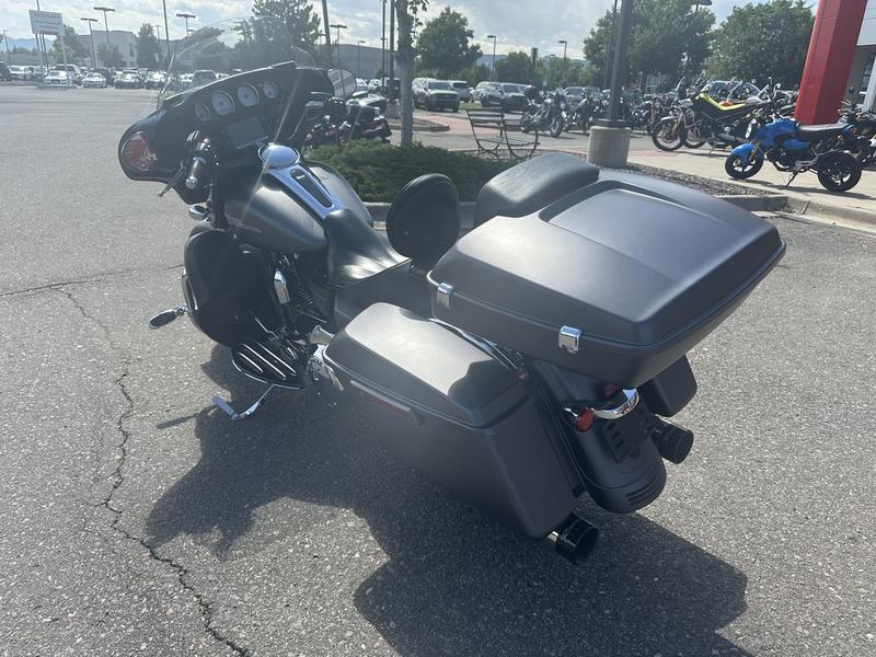 2016 Harley-Davidson® STREET GLIDE SPECIAL - Photo 3
