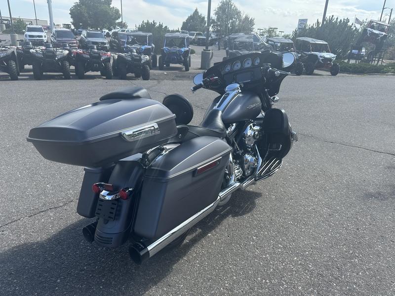 2016 Harley-Davidson® STREET GLIDE SPECIAL - Photo 5