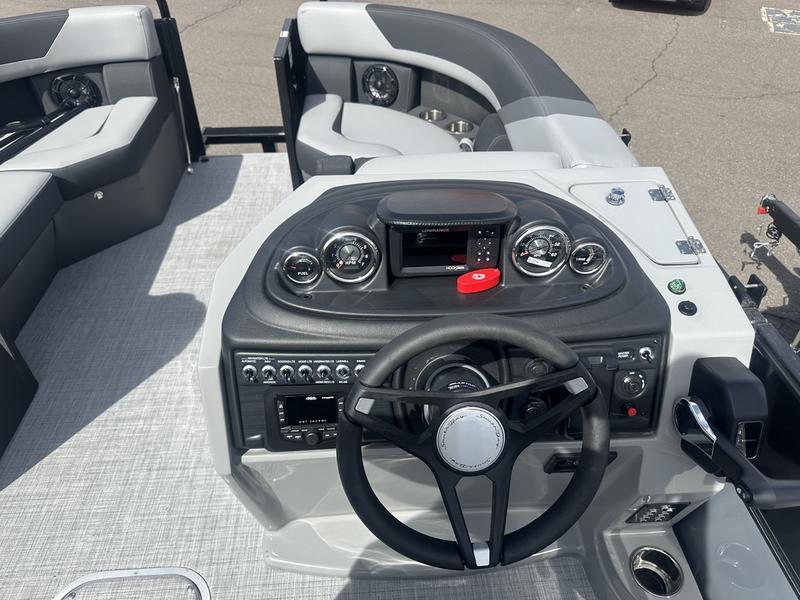 2025 South Bay S222RS275+200HP Motor - Photo 6