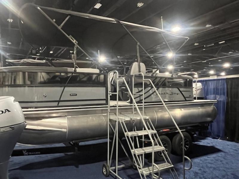 2025 South Bay S222RS275+200HP Motor - Photo 8