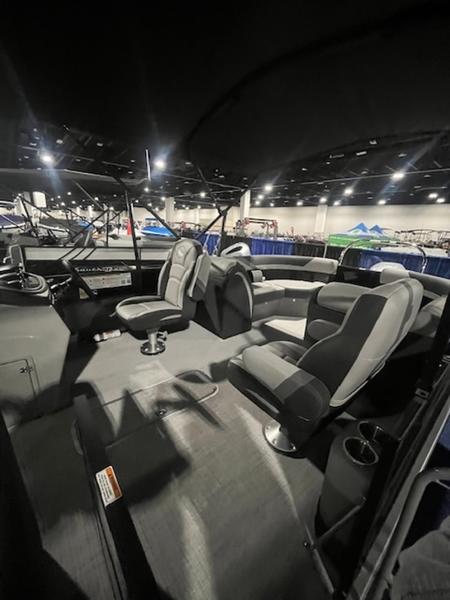 2025 South Bay S222RS275+200HP Motor - Photo 12