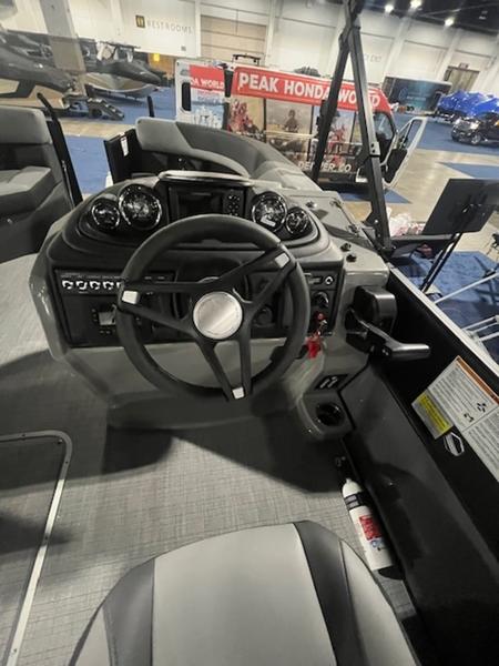 2025 South Bay S222RS275+200HP Motor - Photo 16