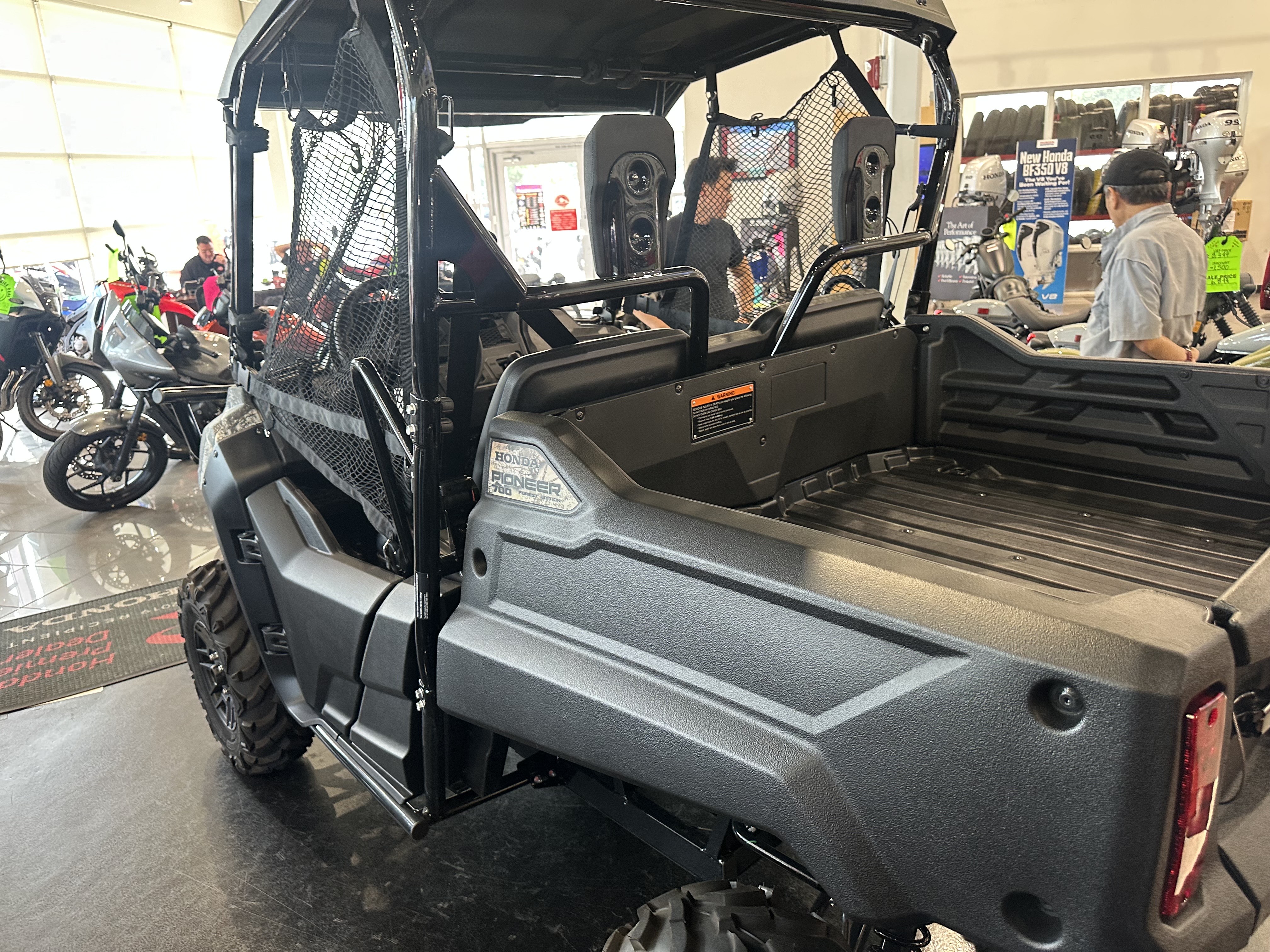 2025 Honda PIONEER 700 FOREST - Photo 2