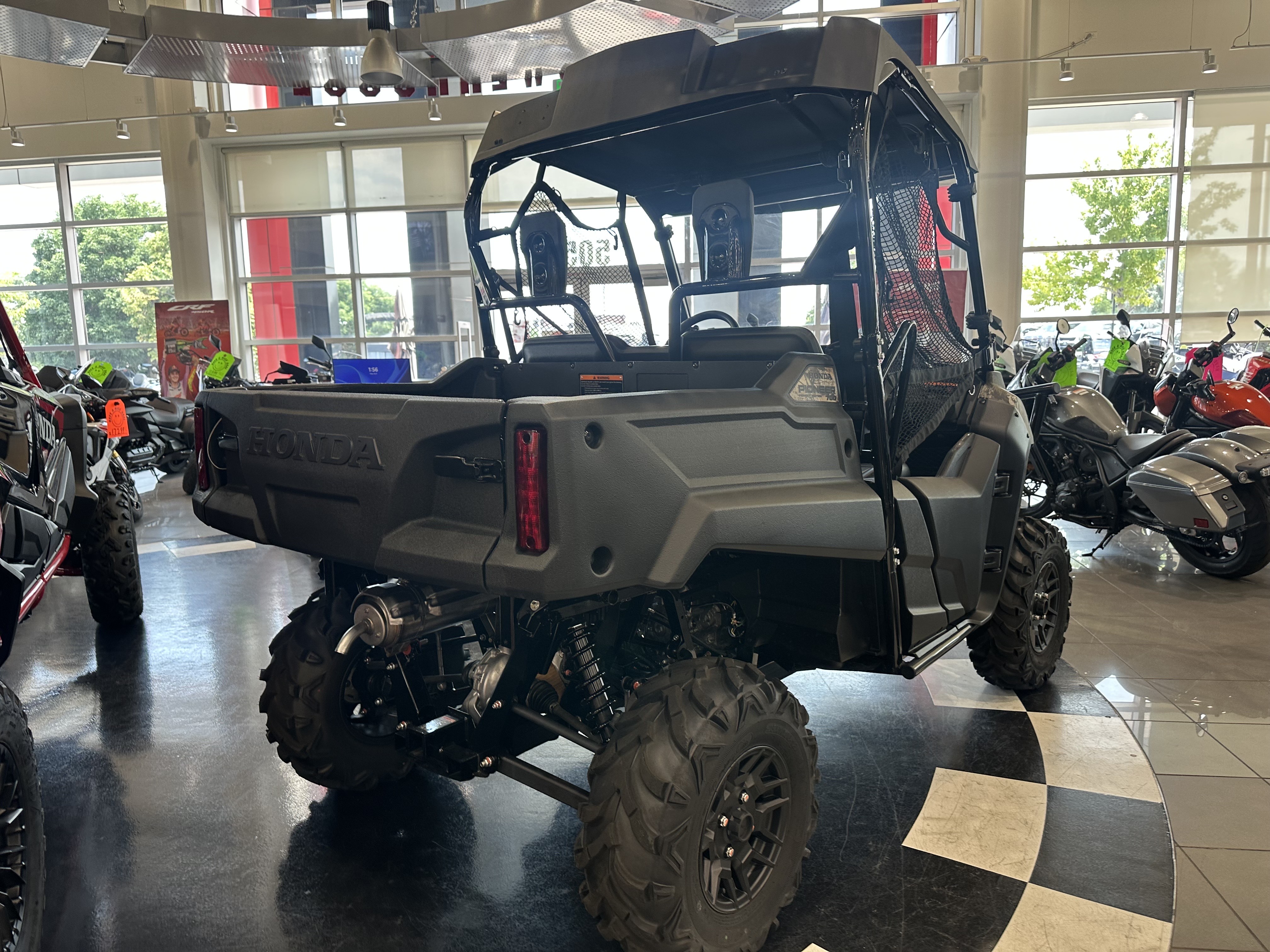 2025 Honda PIONEER 700 FOREST - Photo 4