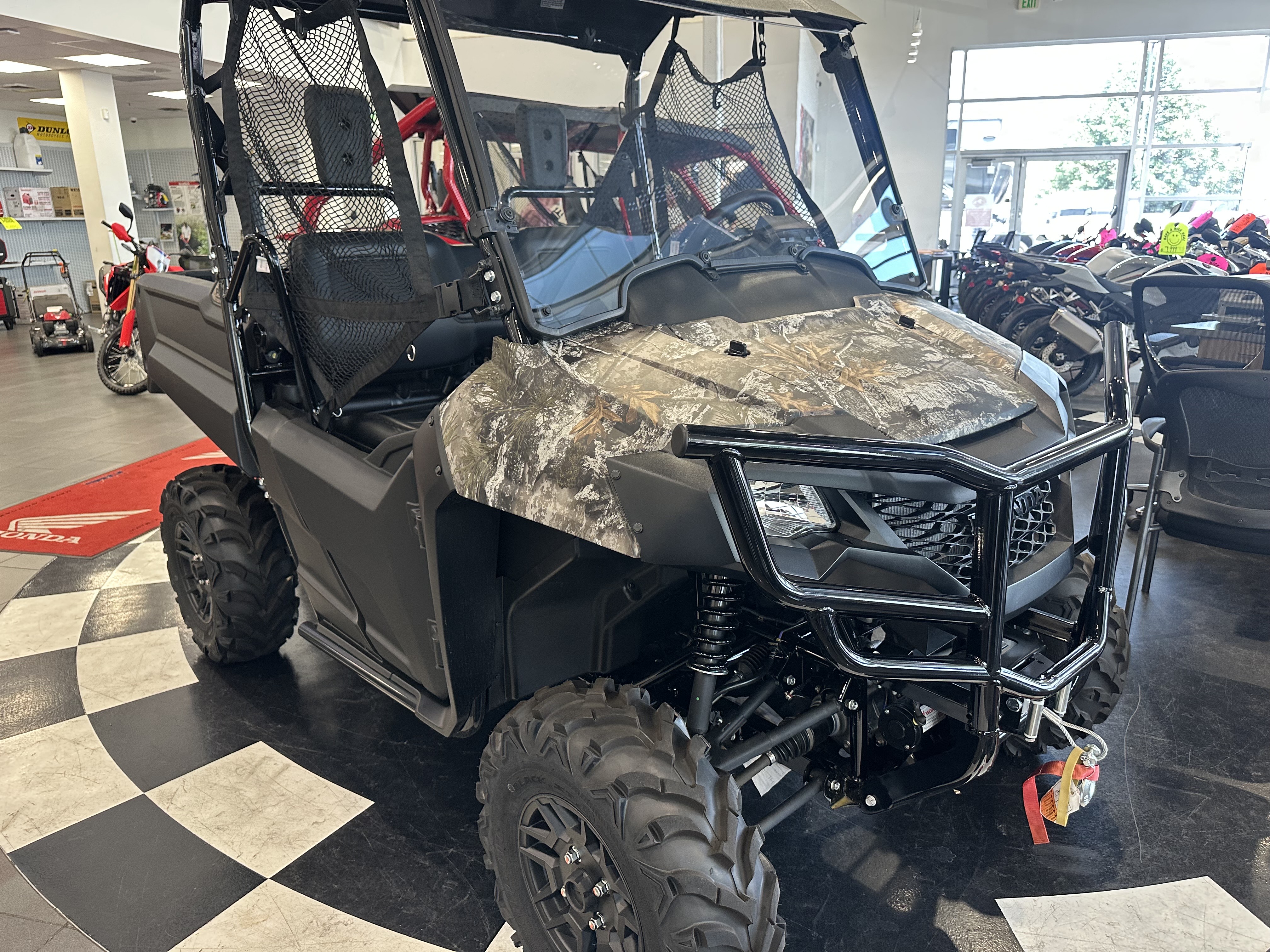 2025 Honda PIONEER 700 FOREST - Photo 6