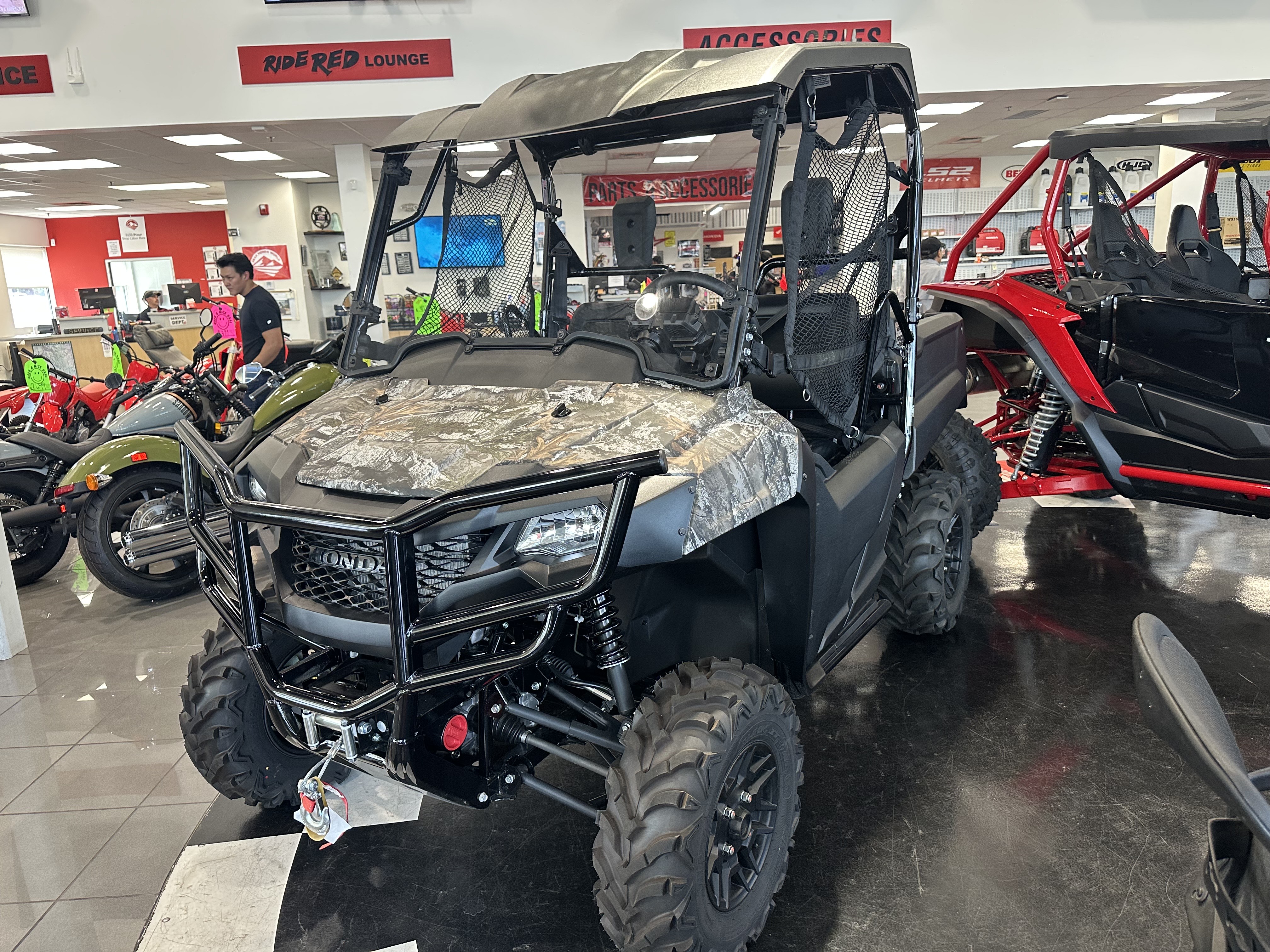 2025 Honda PIONEER 700 FOREST - Photo 8