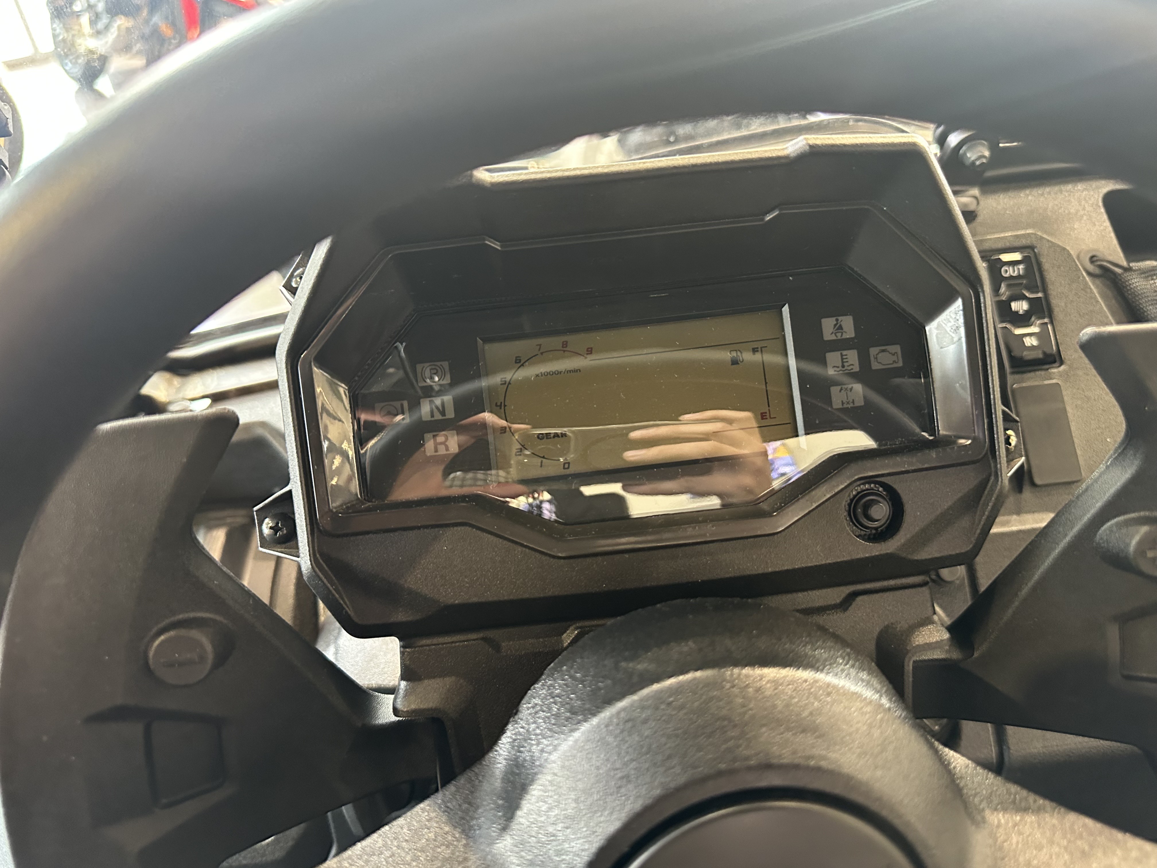 2025 Honda PIONEER 700 FOREST - Photo 9