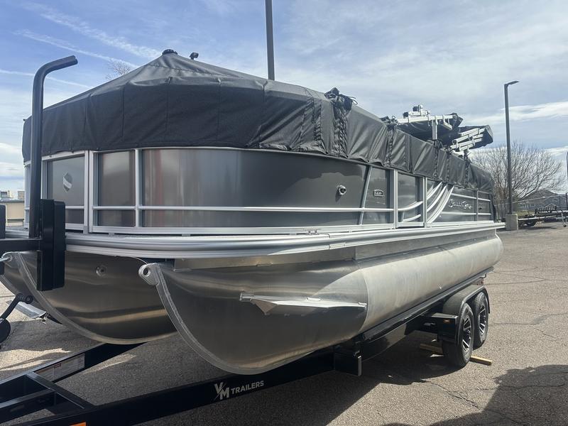 2025 South Bay 222ULLE275+150HP Motor