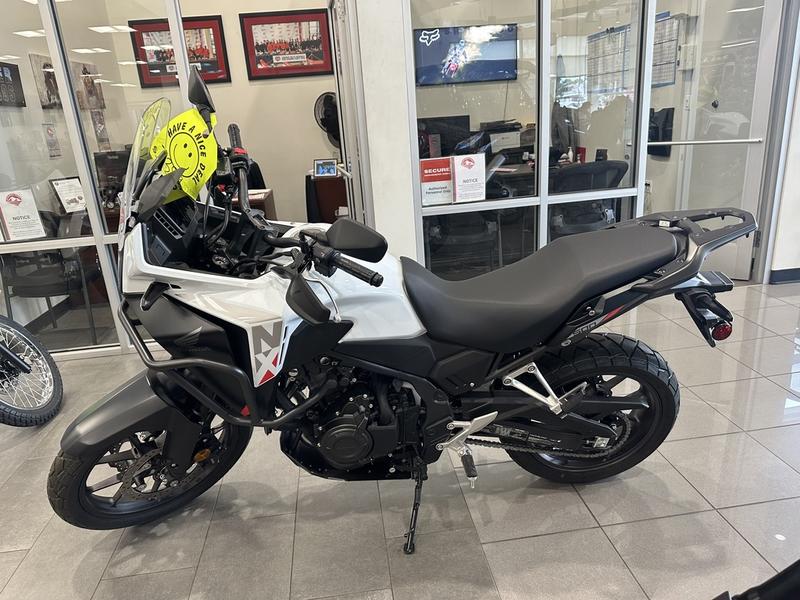 2025 Honda NX 500 - Photo 9