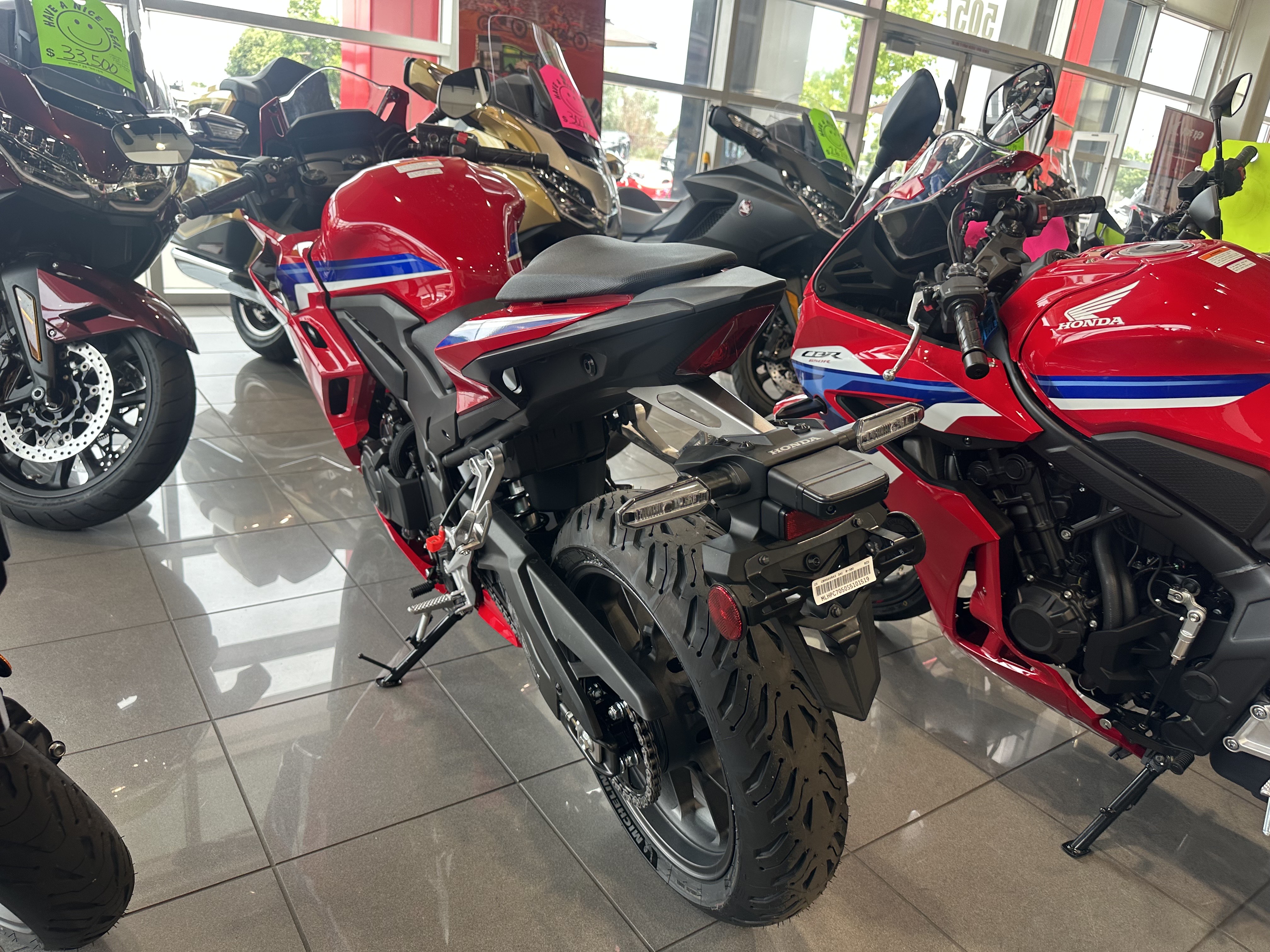 2025 Honda CBR500R ABS - Photo 4