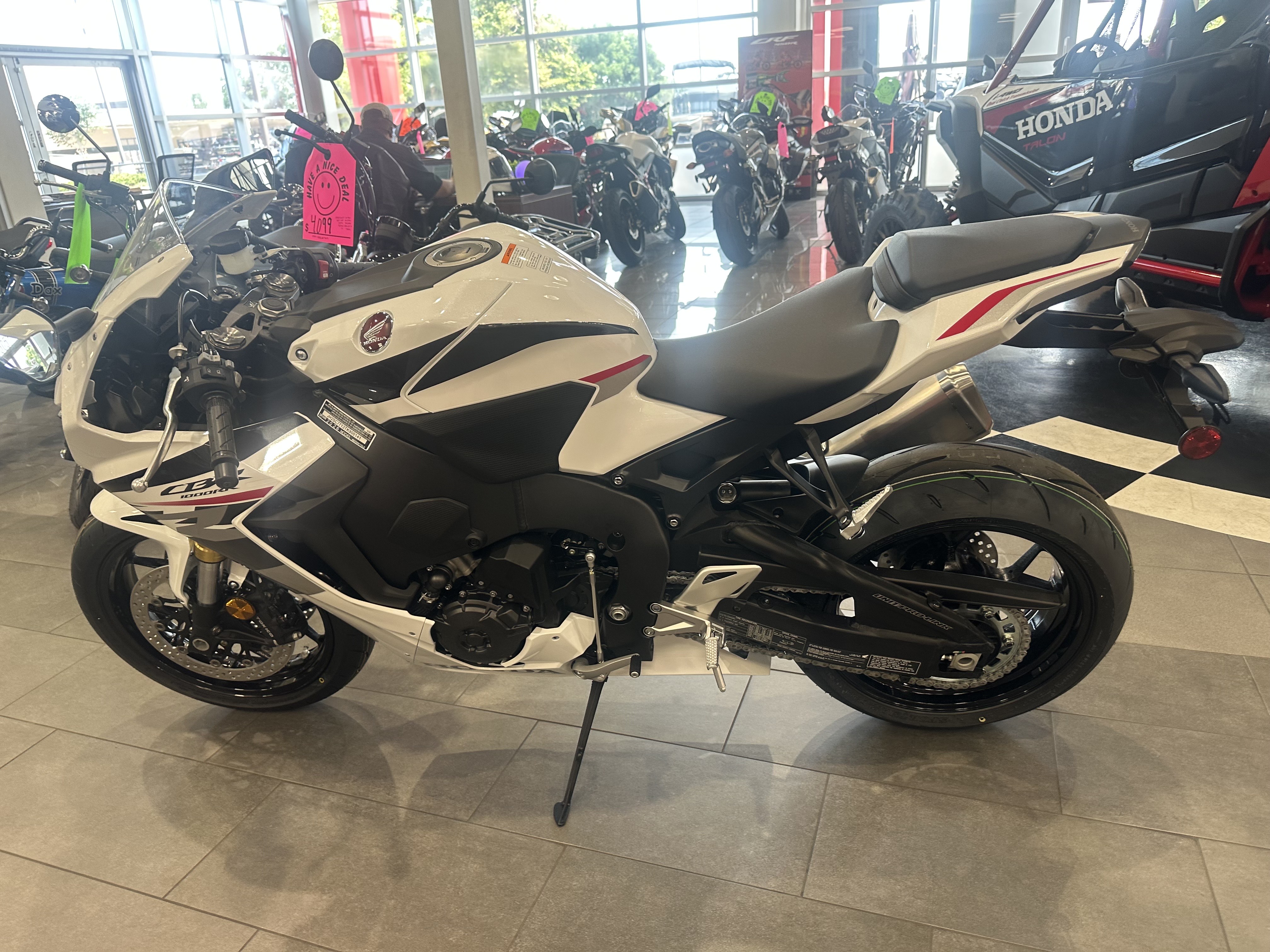 2026 Honda CBR1000RR Base - Photo 5