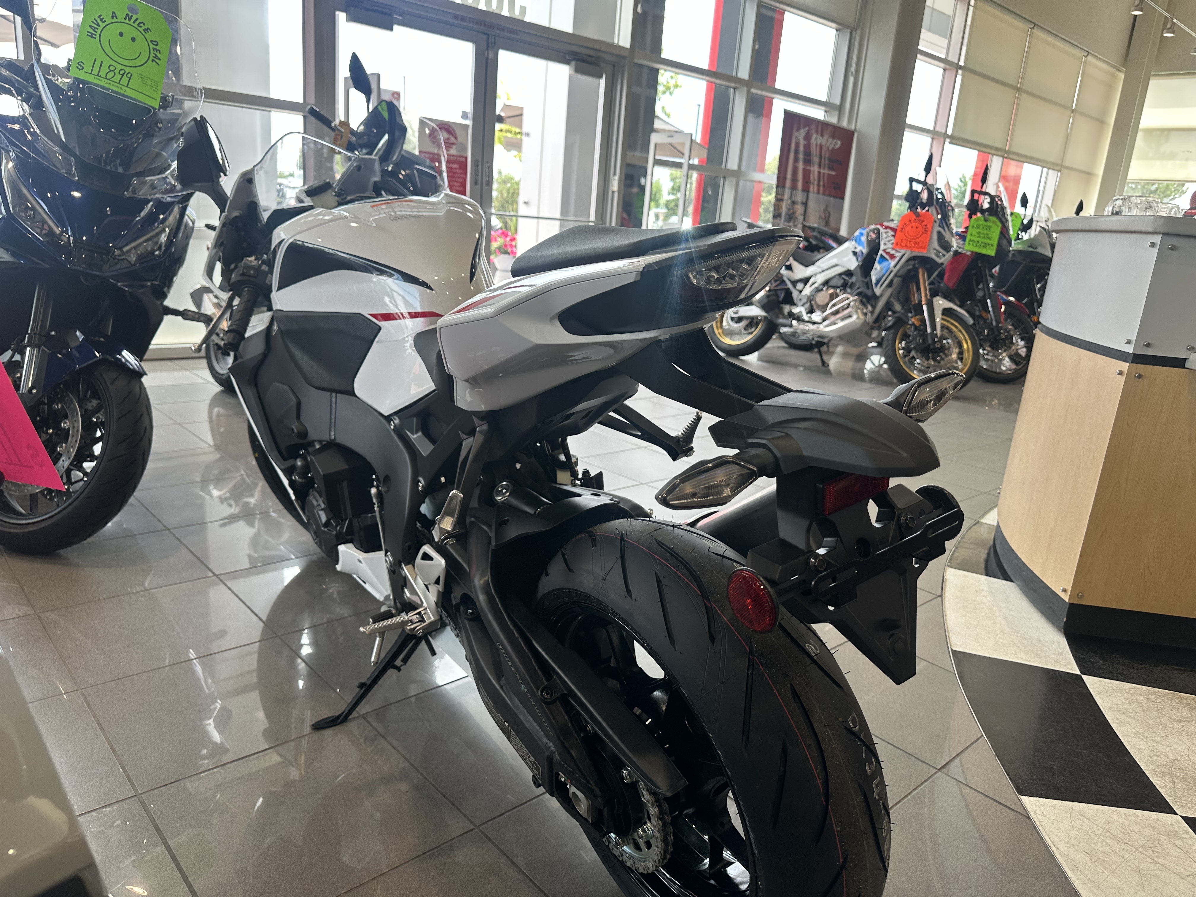 2026 Honda CBR1000RR ABS - Photo 4