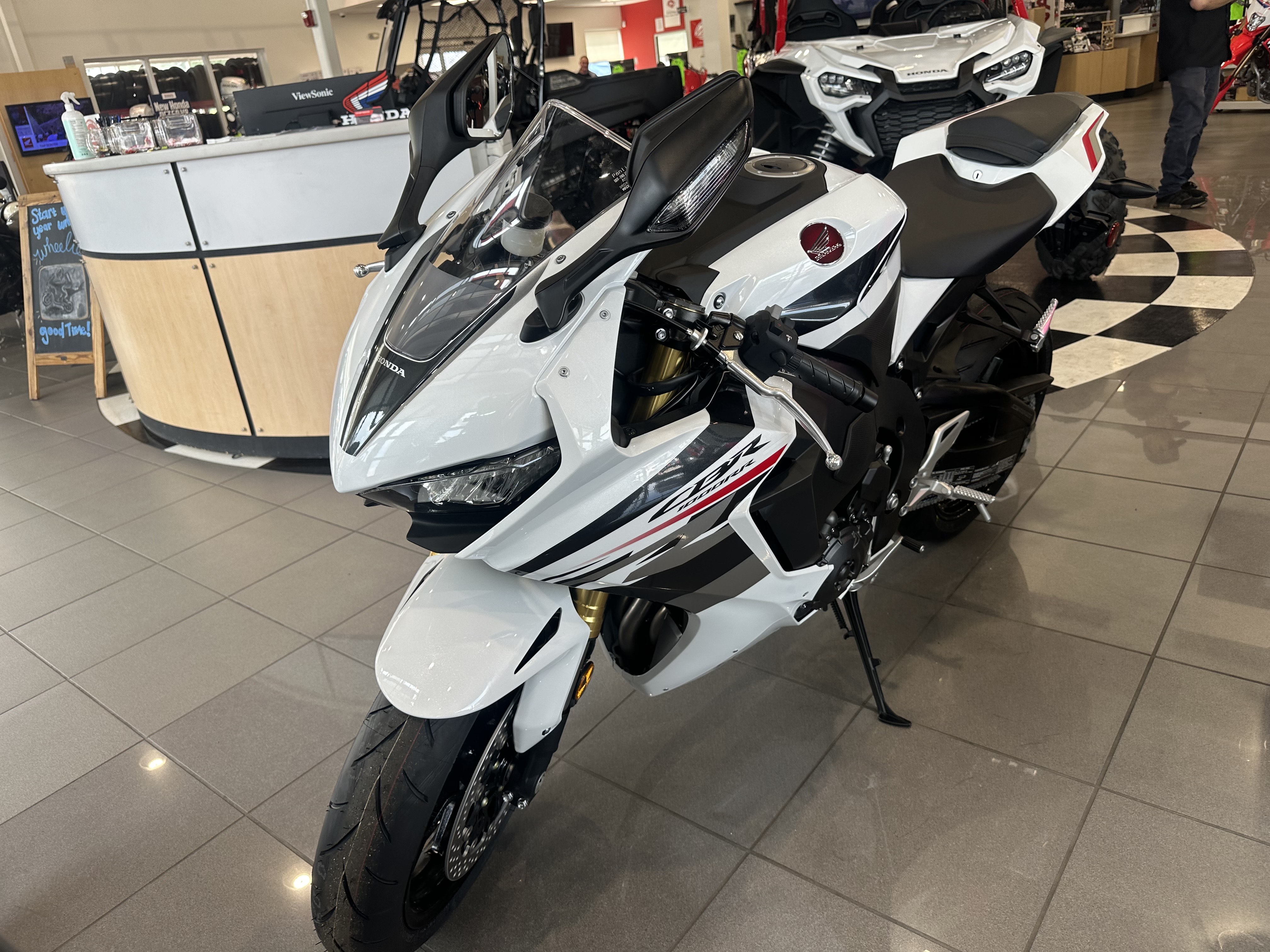 2026 Honda CBR1000RR ABS - Photo 6