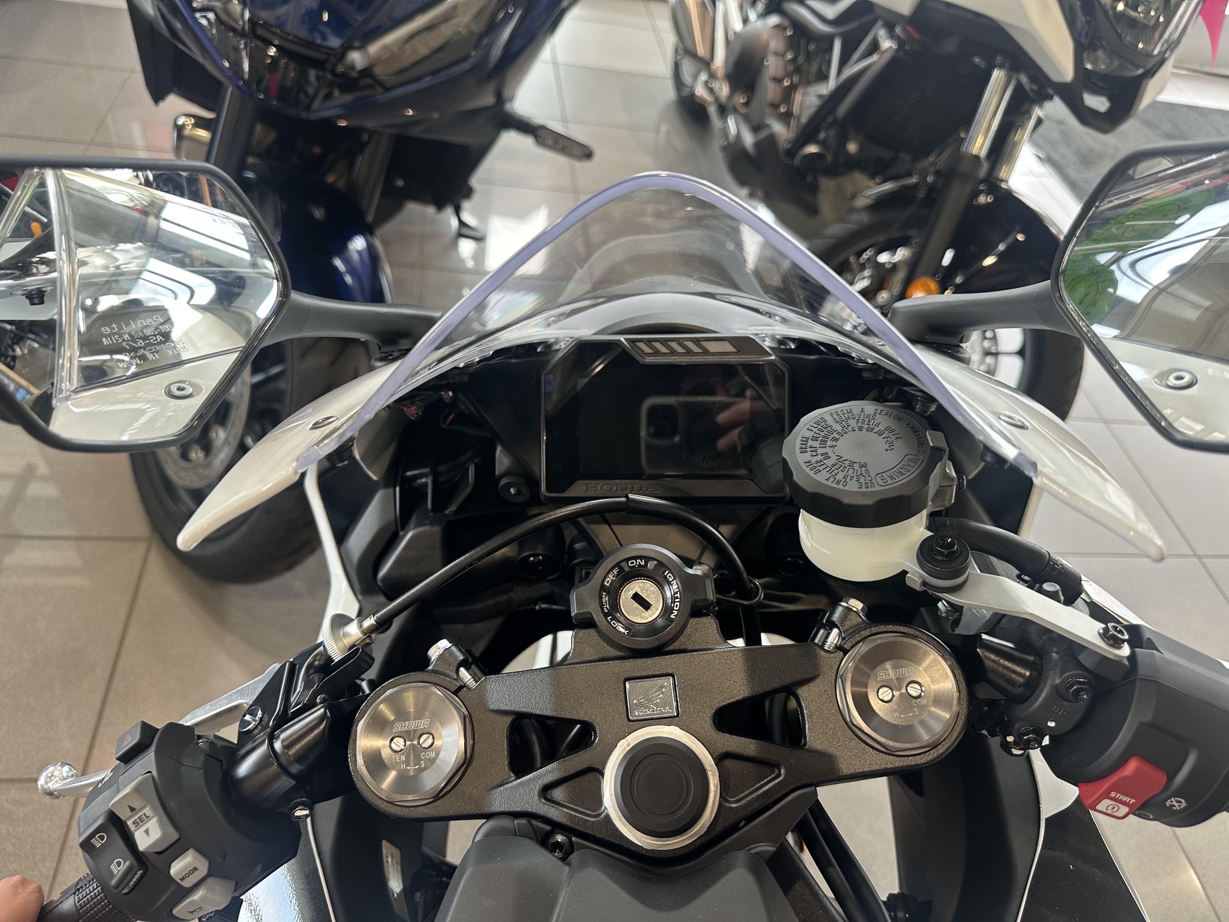 2026 Honda CBR1000RR ABS - Photo 9
