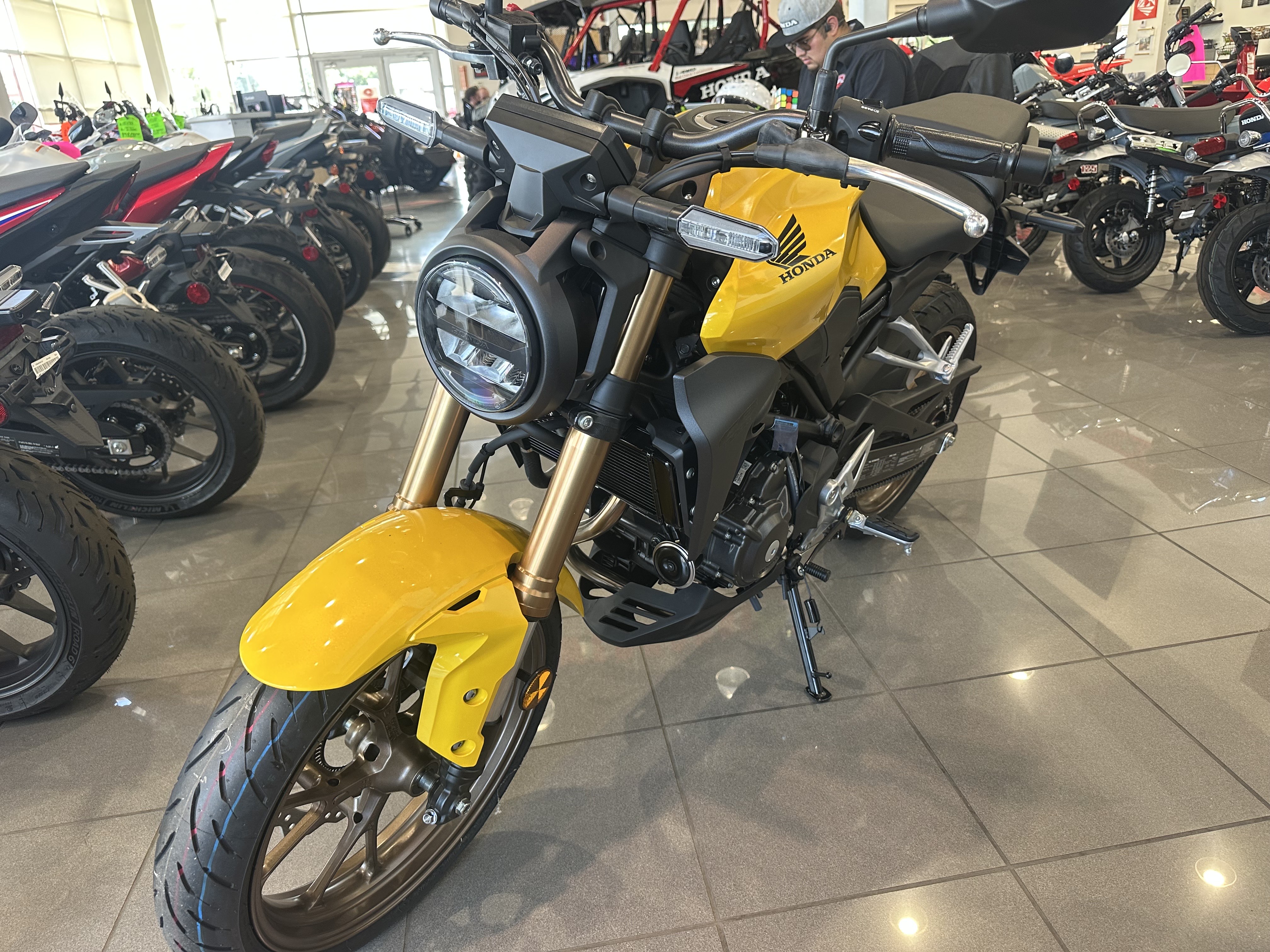 2025 Honda CB300R ABS