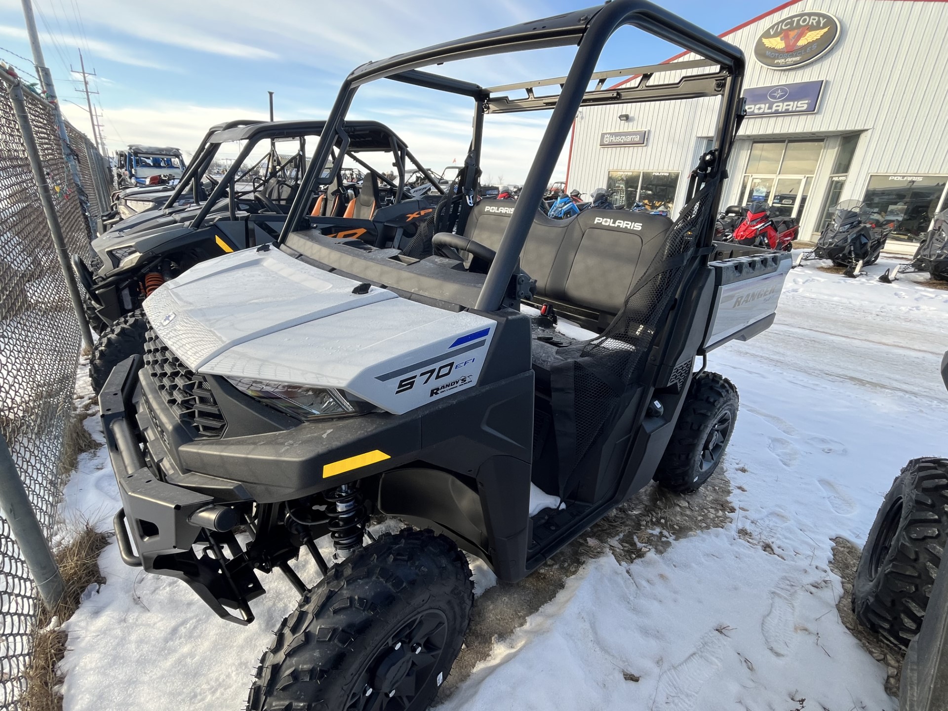 New Side x Side Randy's Tire & Sport Lundar, MB (877) 7625815