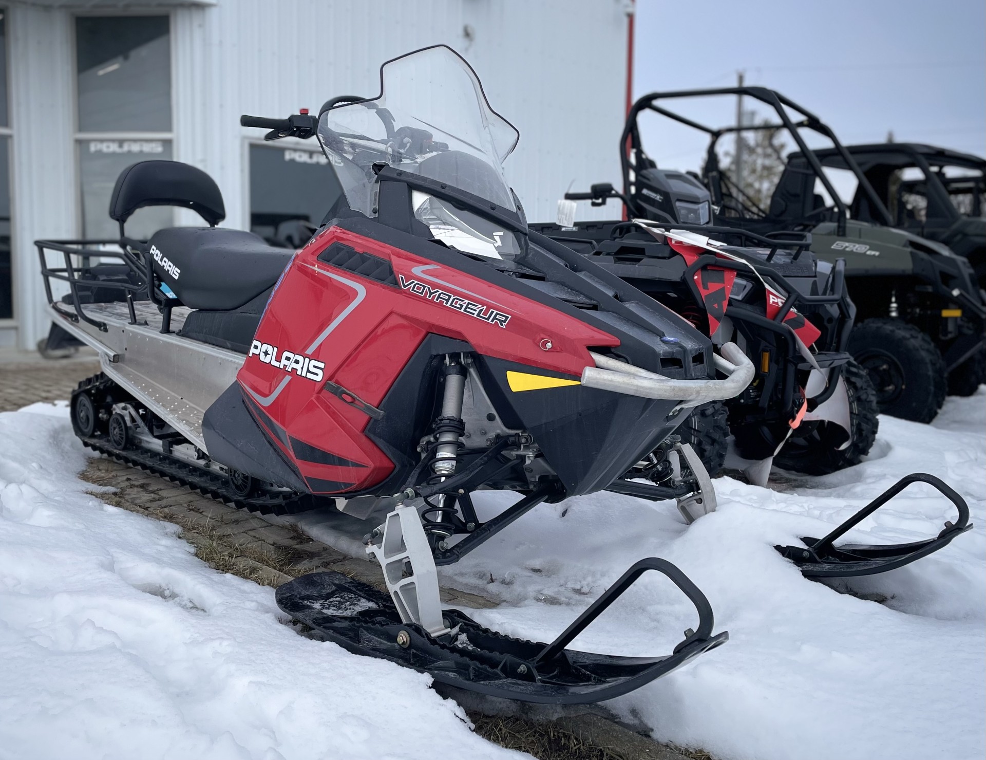 2022 Polaris 550 VOYAGEUR 155 ES 550 155 - Photo 3