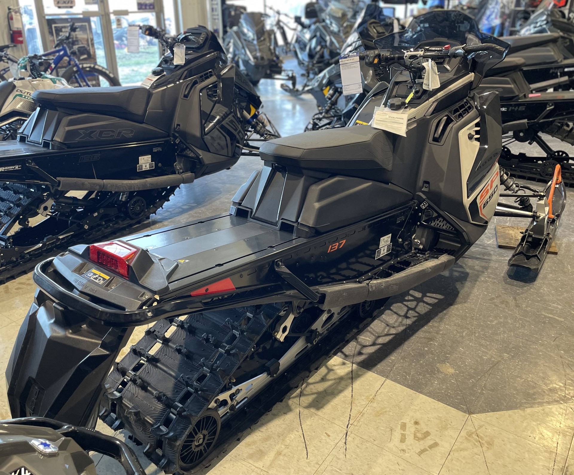 2025 Polaris 650 INDY SP 137 - Photo 4