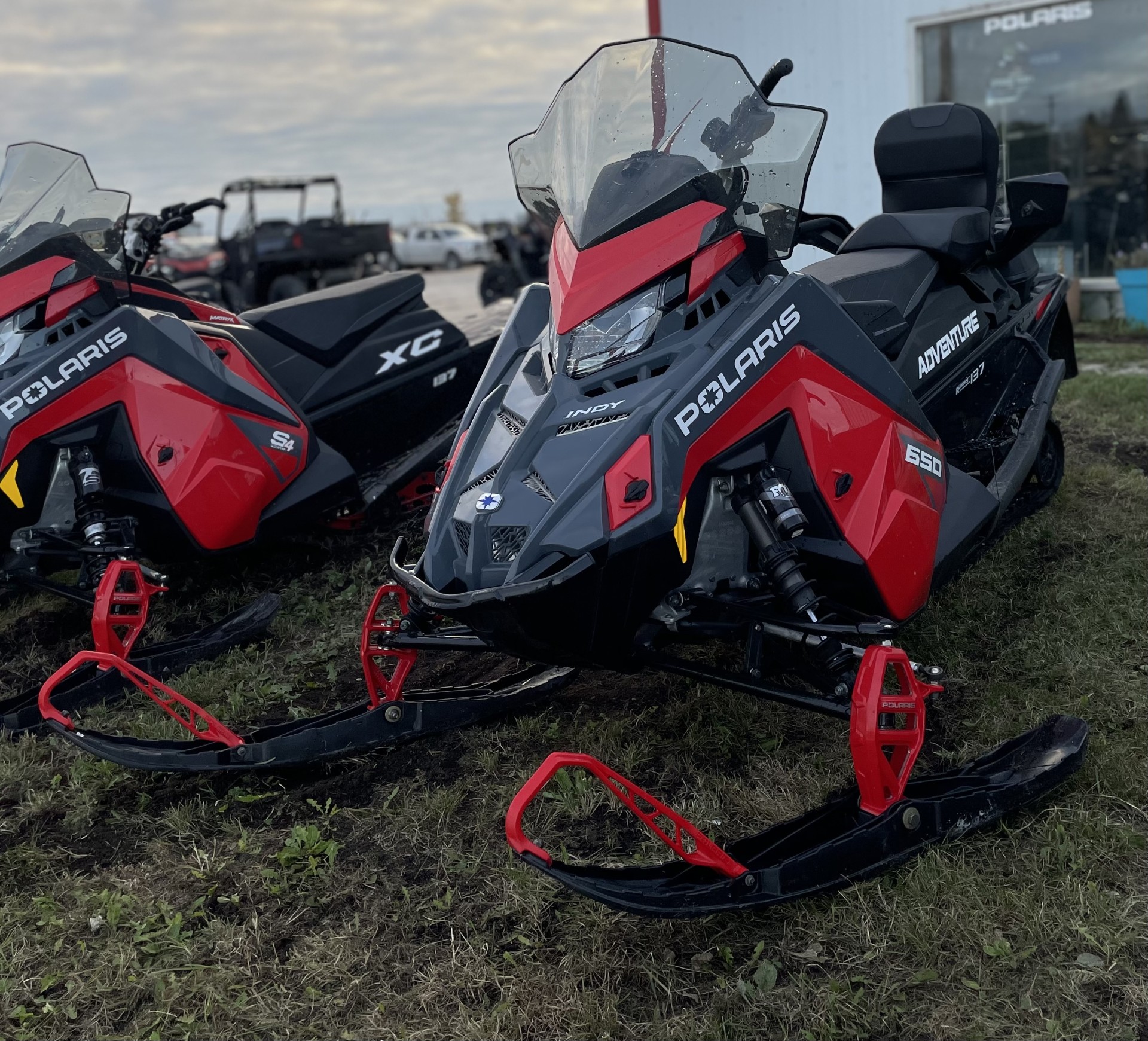 2024 Polaris 650 INDY ADV 137 ES - Photo 3