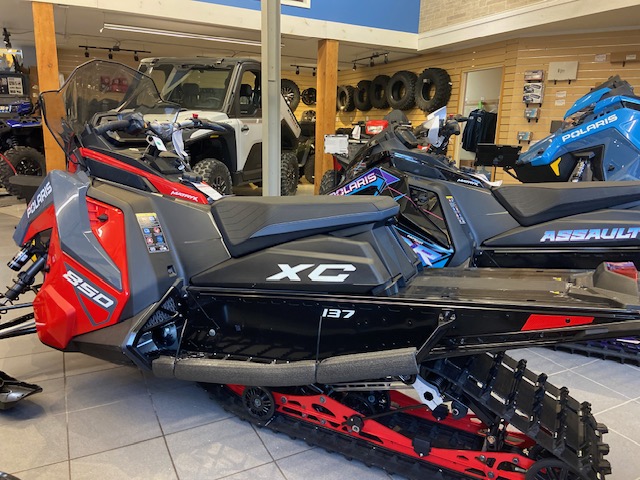 2024 Polaris 850 Indy XC 137  1.35 Indy red 7s - Photo 9