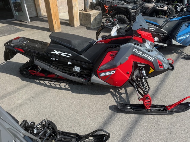 2024 Polaris 650 Indy XC137   1.35  Red 7 S display - Photo 2